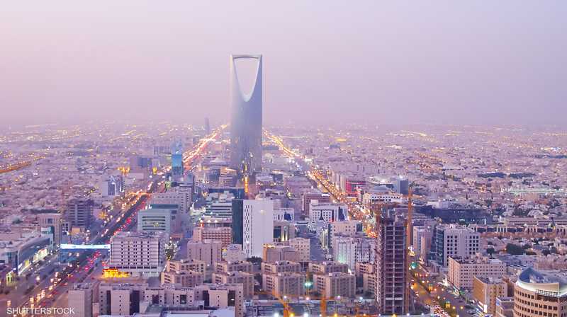  السعودية.. النشاط التجاري غير النفطي يستمر بالنمو