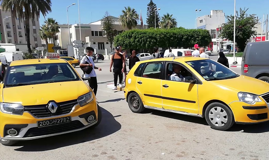 أمين عام الاتحاد التونسي للتاكسي الفردي لـ"الصباح نيوز": دخلنا في اعتصام مفتوح.. وراسلنا البنك المركزي ضد شركة أجنبية تنقل المواطنين عبر تطبيقة