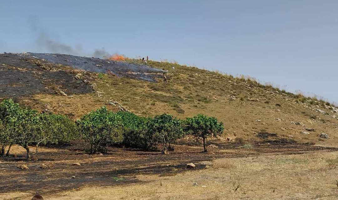  إطفاء 3 حرائق في جومين 