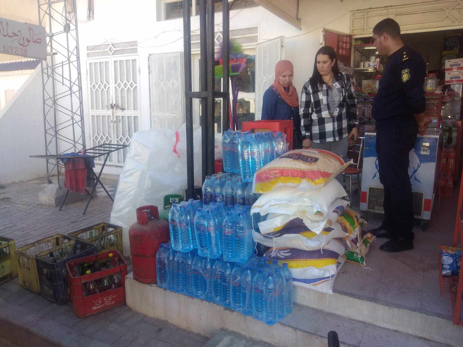 المدير الجهوي للتجارة بالقيروان لـ"الصباح نيوز"..40 زيارة للمراقبة الإقتصادية بحاجب العيون..و توزيع 2400 لتر من الزيت المدعم