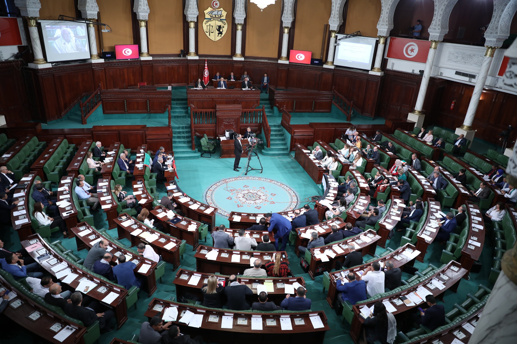 البرلمان يُصادق على 3 مشاريع قوانين