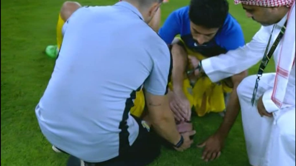 انهيار وبكاء رونالدو بعد خسارته لقب كأس ملك السعودية مع النصر 