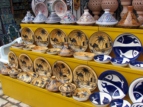 🔴سوق الصناعات التقليدية بمدينة نابل من أهم الوجهات المحبذة لدى السياح الجزائريين