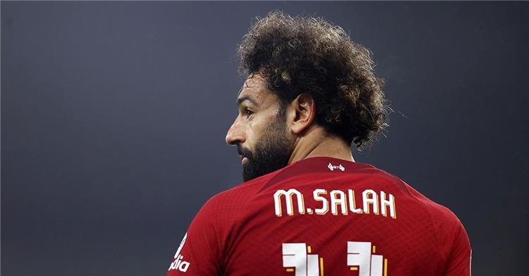 محمد صلاح يبدأ لعبة "القط والفأر" مع ليفربول مبكرا